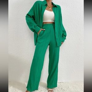 NWOT SHEIN Green Two Piece